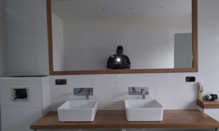 Passion Plomberie Réunion Installation vasque de salle de bain Le Tampon